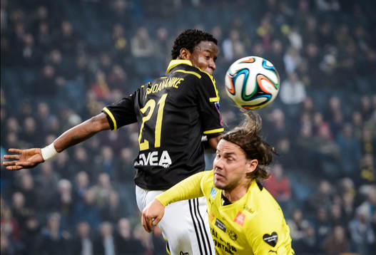 s Kennedy Igboananike och Mjällbys Danny Ervik