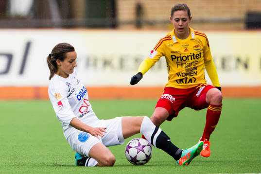 Örebros Lucie Martinkova och Tyresös Meghan Klingenberg