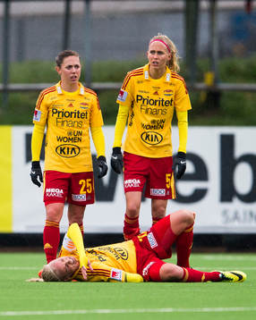 Tyresös Caroline Seger tvingas bryta matchen