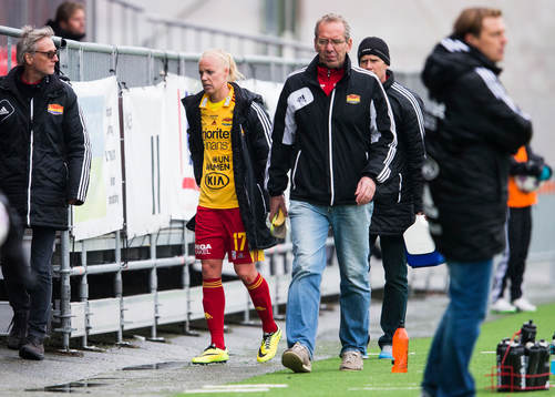 Tyresös Caroline Seger tvingas bryta matchen
