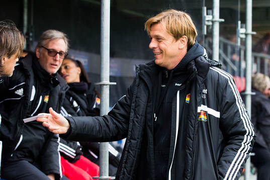 Tyresös tränare Tony Gustavsson innan fotbollsmatchen i
