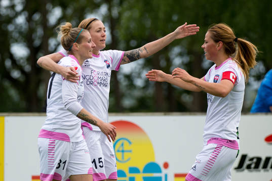 Rosengårds Anja Mittag, Therese Sjögran och Sara Björk