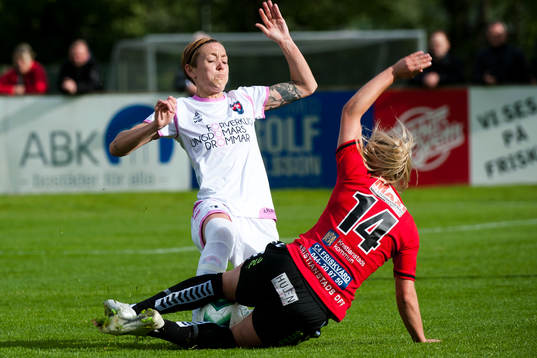 Rosengårds Therese Sjögran i  duell med Kristianstads