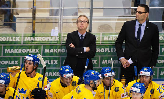 Sveriges förbundskapten Pär Mårts och assisterande