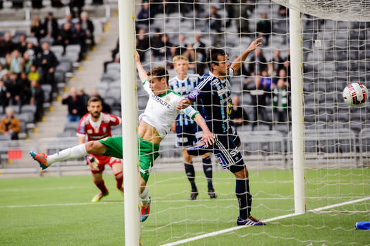 Hammarbys  Fredrik Torsteinbø  gör 1-0