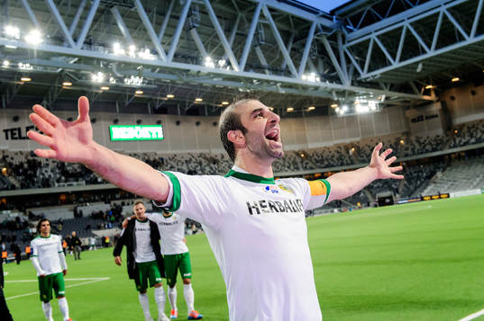 Hammarbys Kennedy Bakircioglü  jublar