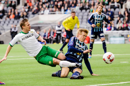 Hammarbys Erik Israelsson och Husqvarnas Erik Israelsson