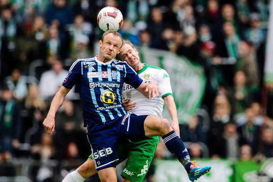 Husqvarnas Dragan Kapcevic och Hammarbys Erik Israelsson