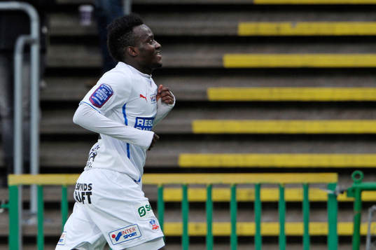 Helsingborgs David Accam jublar