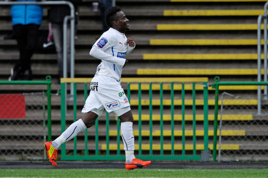Helsingborgs David Accam jublar
