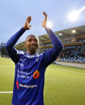 Åtvidabergs John Owoeri jublar