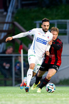 Helsingborgs Ardian Gashi mot Nicklas Bärkroth