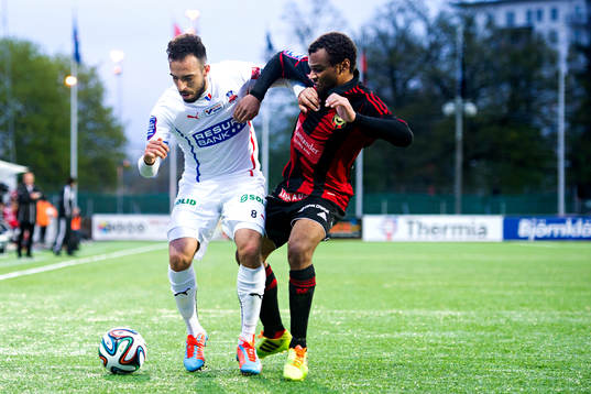 Helsingborgs Ardian Gashi mot Brommapojkarnas Serge-Junior