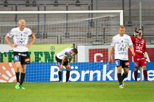 Sirius Carl Nyström, Stefan Silva och Johan Arneng deppar