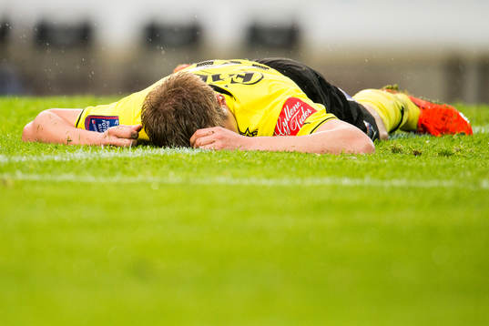 Halmstads Mikael Boman deppar