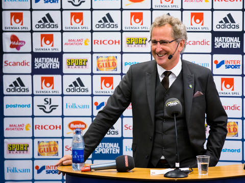 Sveriges förbundskapten Erik Hamrén presenterar