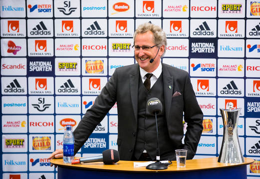 Sveriges förbundskapten Erik Hamrén presenterar