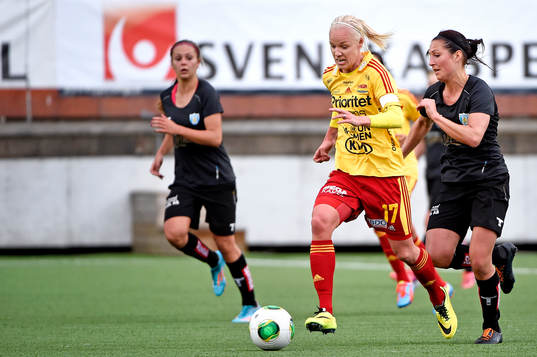 Tyresös Caroline Seger och Göteborgs Lieke Martens