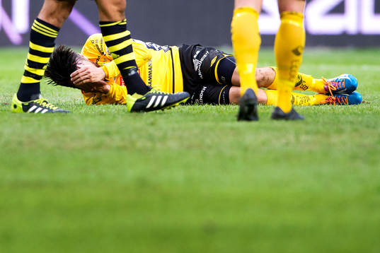 Elfsborgs Mikkel Beckmann ligger ner