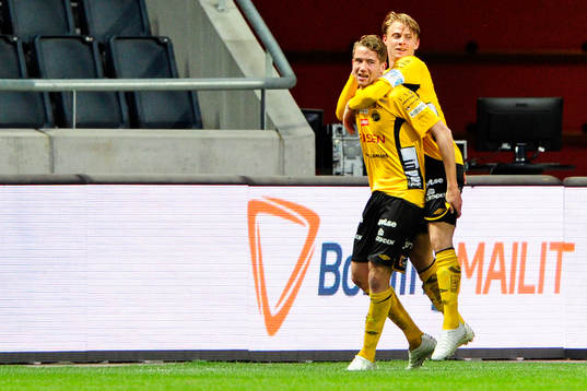 Elfsborgs Marcus Rohdén kramas om