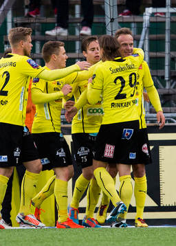 Mjällbys spelare jublar
