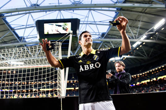 s Celso Borges jublar med publiken
