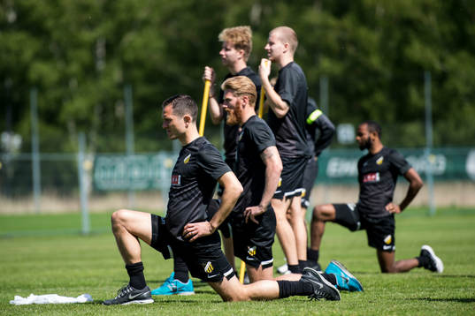 Bläddra bland fler bilder av Fotboll, Häcken, Merchendise