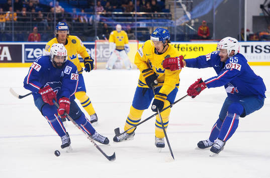 Frankrikes Pierre-Edouard Bellemare och Jonathan Janil