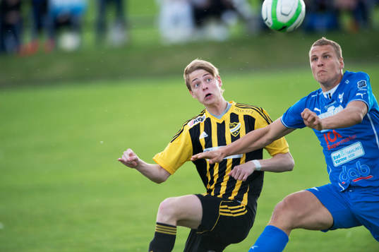 Hässleholms Axel Harletun i matchen i division 3 mellan