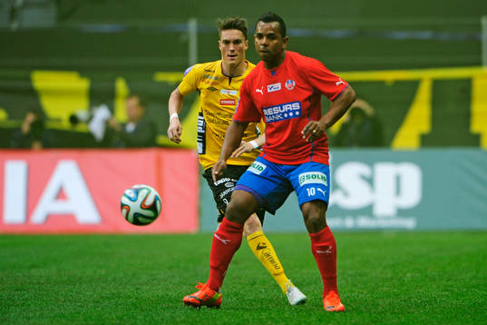 Helsingborgs Álvaro Santos och Elfsborgs Lasse Nilsson