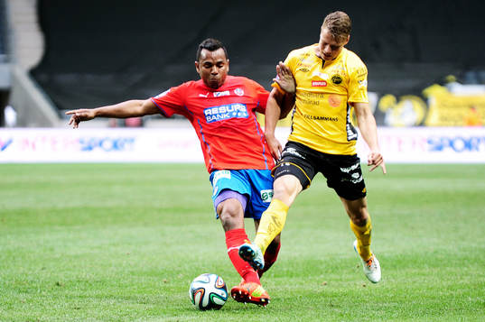 Helsingborgs Álvaro Santos och Elfsborgs Viktor Claesson