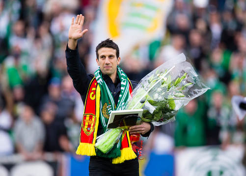 Suleyman Sleyman avtackas av representanter från Syrianska