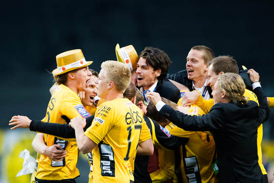 Elfsborgs spelare jublar