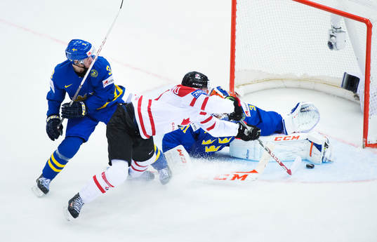 Sveriges Niclas Burström fäller Kanadas Jonathan