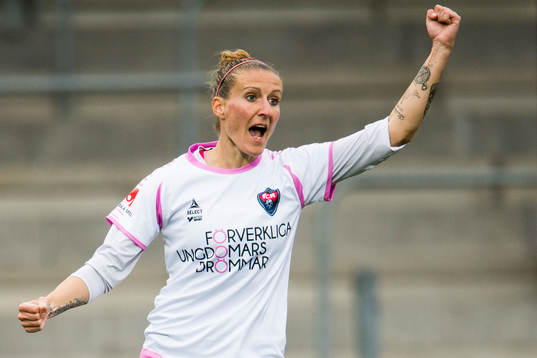 Rosengårds Anja Mittag jublar