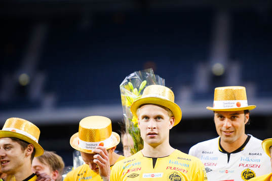 Elfsborgs Johan Larsson och målvakt Abbas Hassan