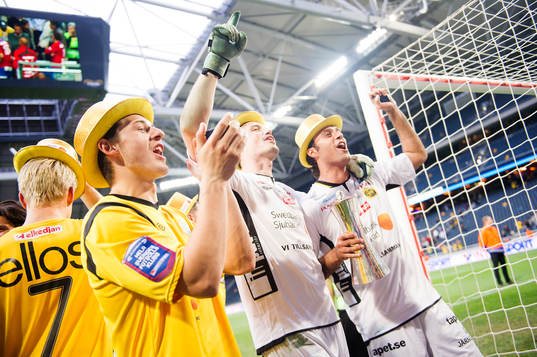 Elfsborgs målvakter Kevin Stuhr-Ellegaard och Abbas Hassan