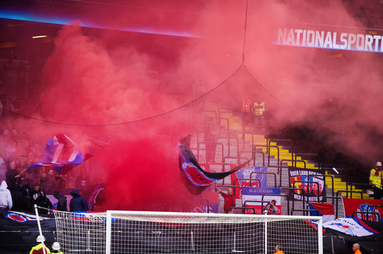 Helsingborgs klack tänkder rökbomber