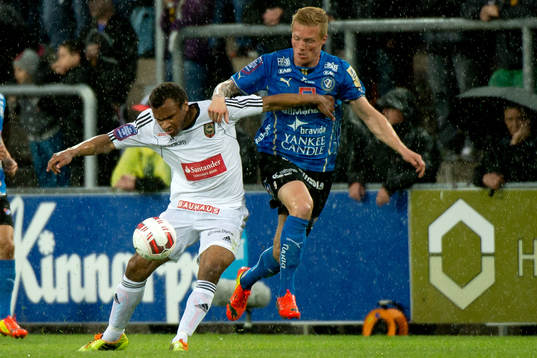 Brommapojkarnas Serge-Junior Martinsson Ngouali och