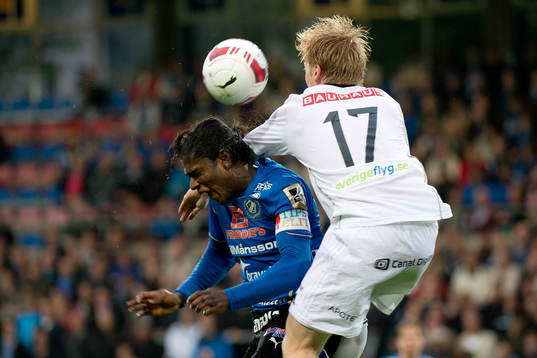 Halmstads Joseph Baffo trycks ner av Brommapojkarnas Gustav