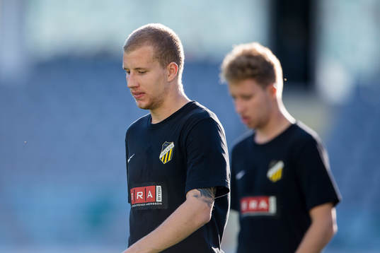 Häckens bröder Simon Gustafson och Samuel Gustafson innan