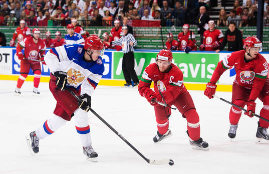 Rysslands Yevgeni Malkin utmanar Vitrysslands Vladimir