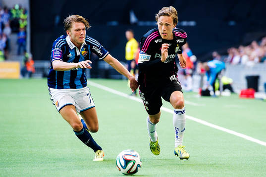 Djurgårdens Martin Broberg mot IFK Göteborgs Ludwig