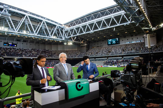 Özcan Melkemichel , Hasse Backe och Tommy Åström i