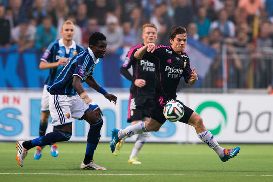 Djurgårdens Amadou Jawo och IFK Göteborgs Lasse Vibe