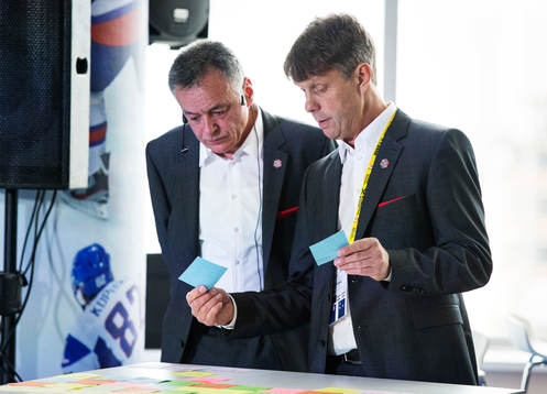 s informationsansvarige Szymon Szemberg och Bo Lennartsson