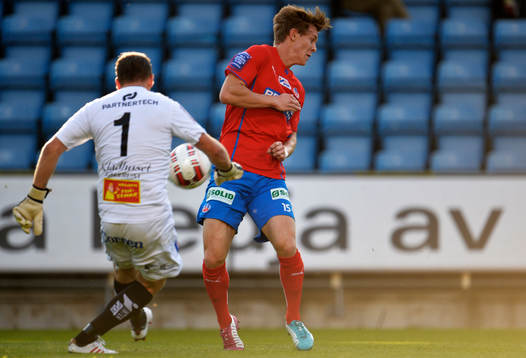 Åtvidabergs målvakt Henrik Gustavsson och Helsingborgs