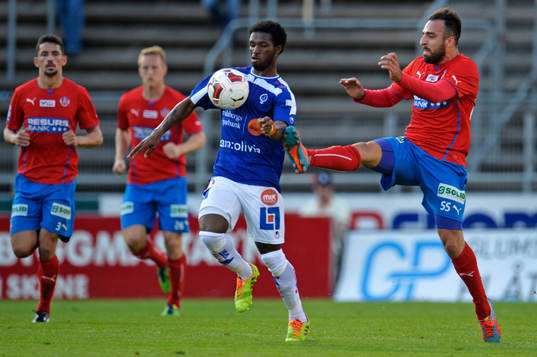 Åtvidabergs Mohammed Abubakari och Helsingborgs Abdul