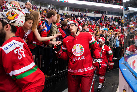 Vitrysslands Roman Graborenko deppar när han lämnar