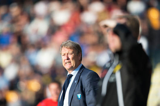 Malmös tränare Åge Hareide och Mjällbys tränare Lars